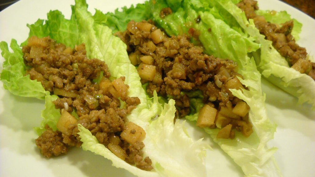Thai lettuce wraps with spicy minced chicken filling.
