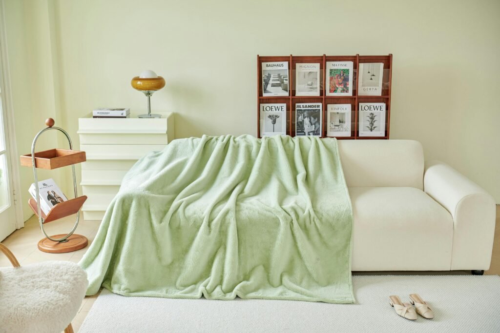 Cozy Gifts - Plush Throw Blankets