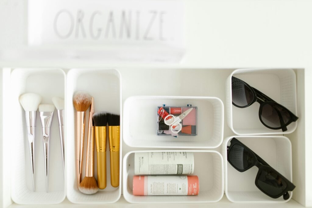 bathroom organization hacks